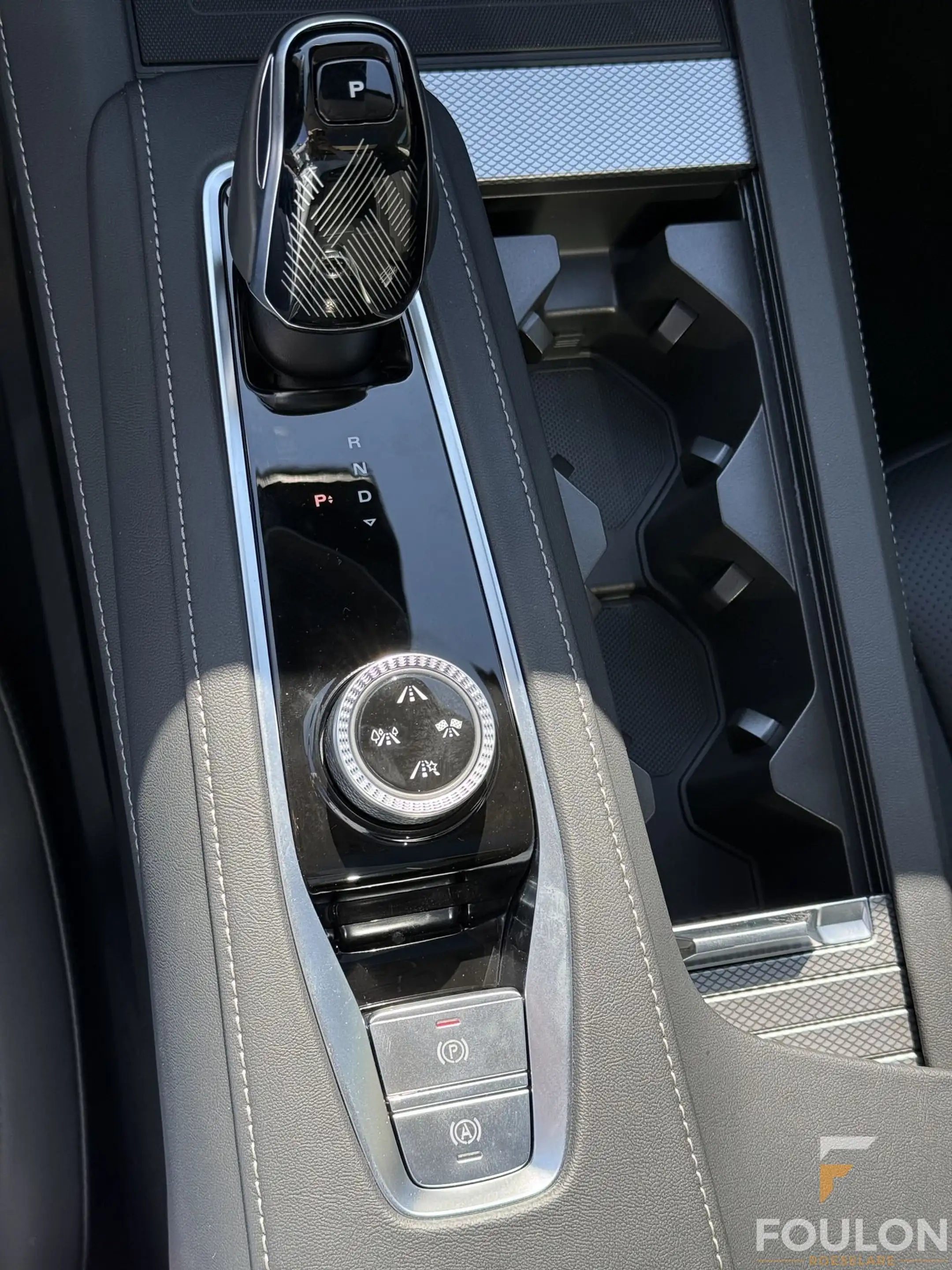 MG MGS9 1.5Turbo Benzine plug-in Premium | MEERDERE KLEUREN — photo 15