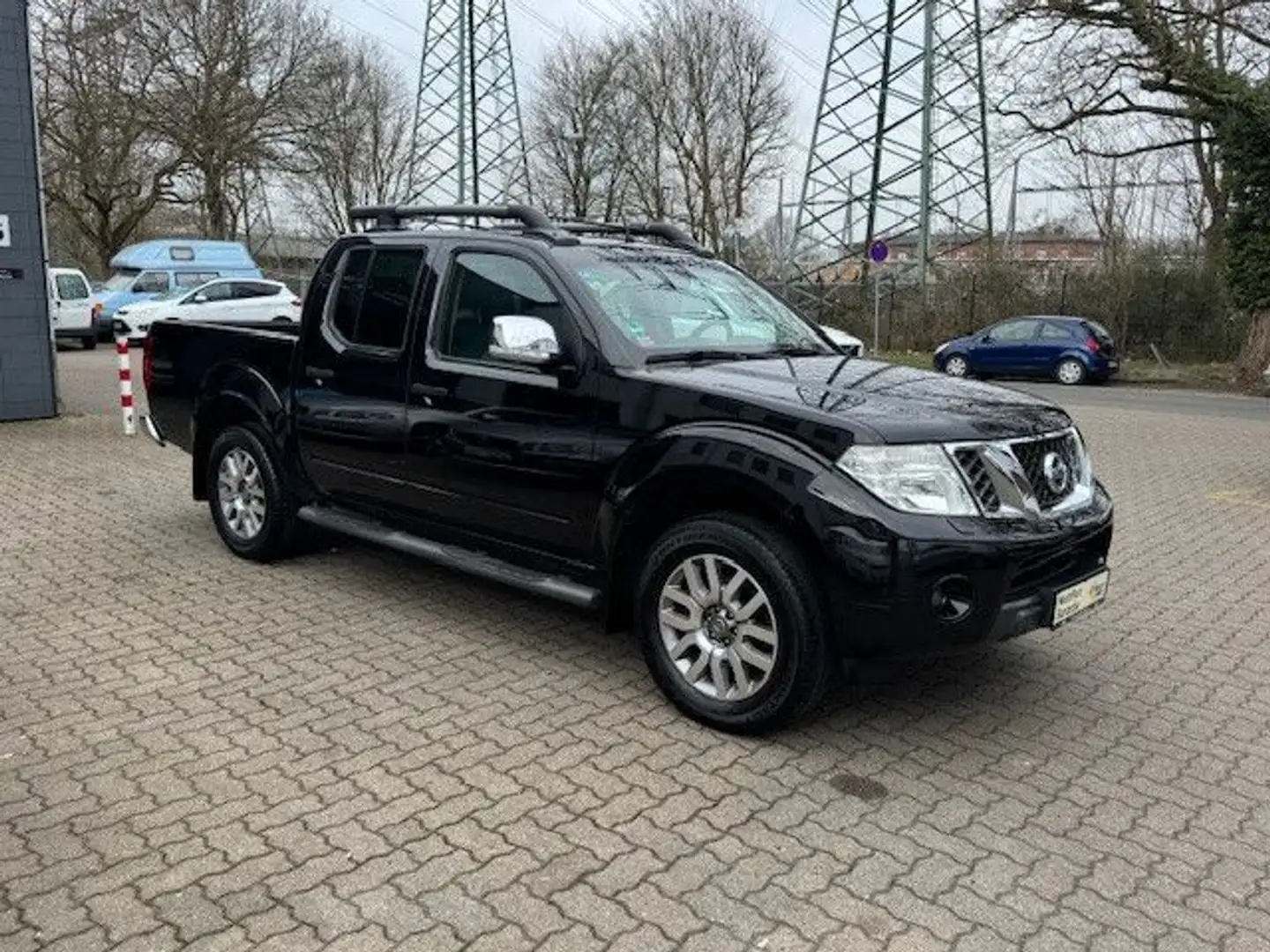 Nissan Navara Pickup Double Cab LE V6 4x4 LB 2 Hand Negro - 2