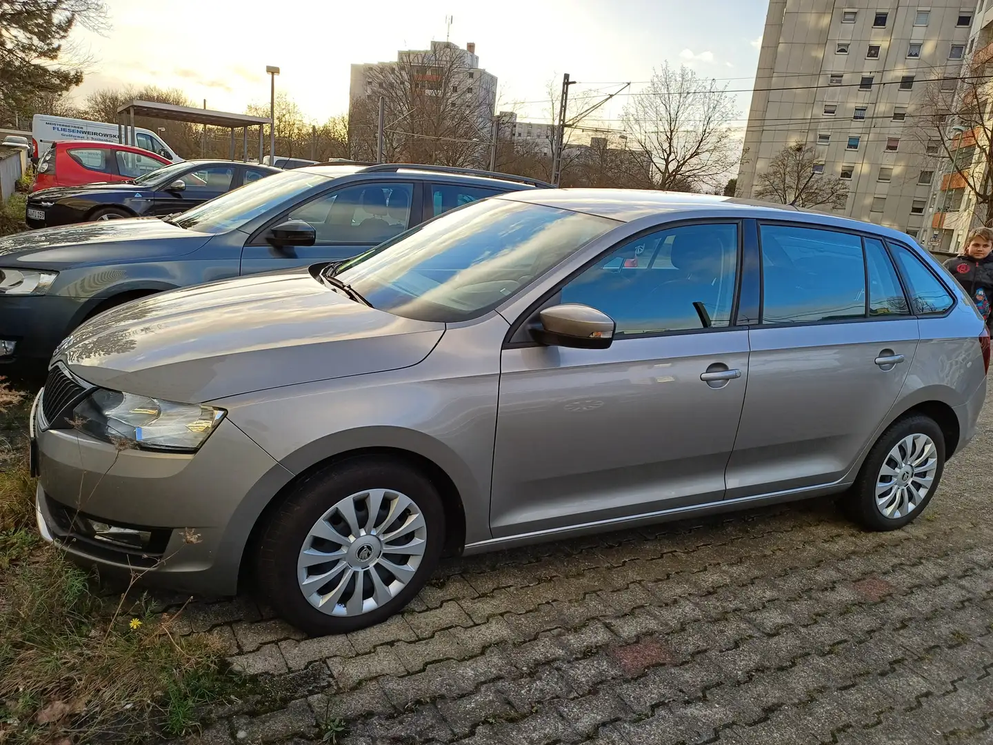 Skoda Rapid/Spaceback Rapid 1.0 TSI Active Beige - 1