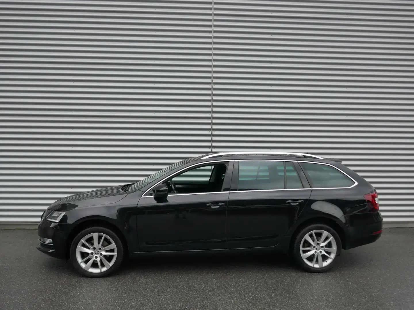 Skoda Octavia 4x4 Style Limited TDI Noir - 2