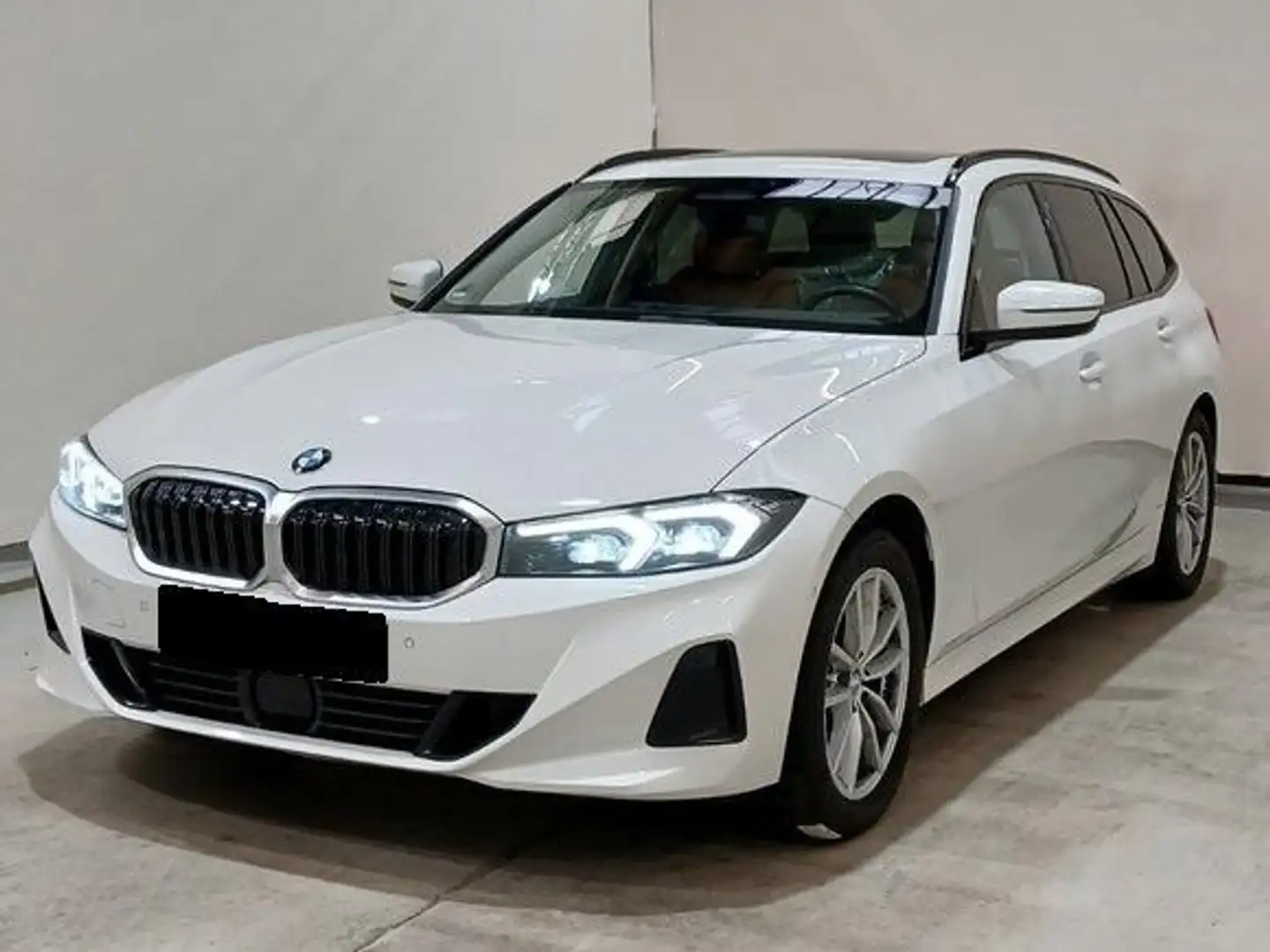 BMW 320 d Touring xDrive ACC AHK PANO RFK H-K Blanc - 2