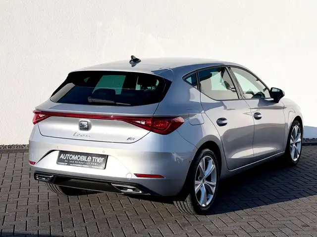 Seat Leon Leon view 4