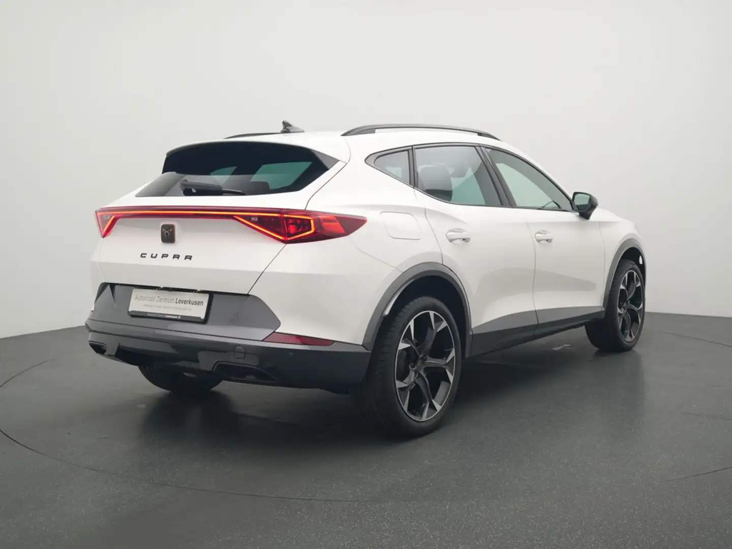 CUPRA Formentor DSG VIRT LED KAM SHZ PDC Weiß - 2