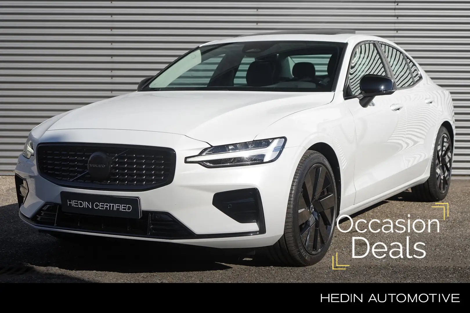 Volvo S60 B4 Plus Dark | Panorama dak | Harman Kardon | Memo Weiß - 1