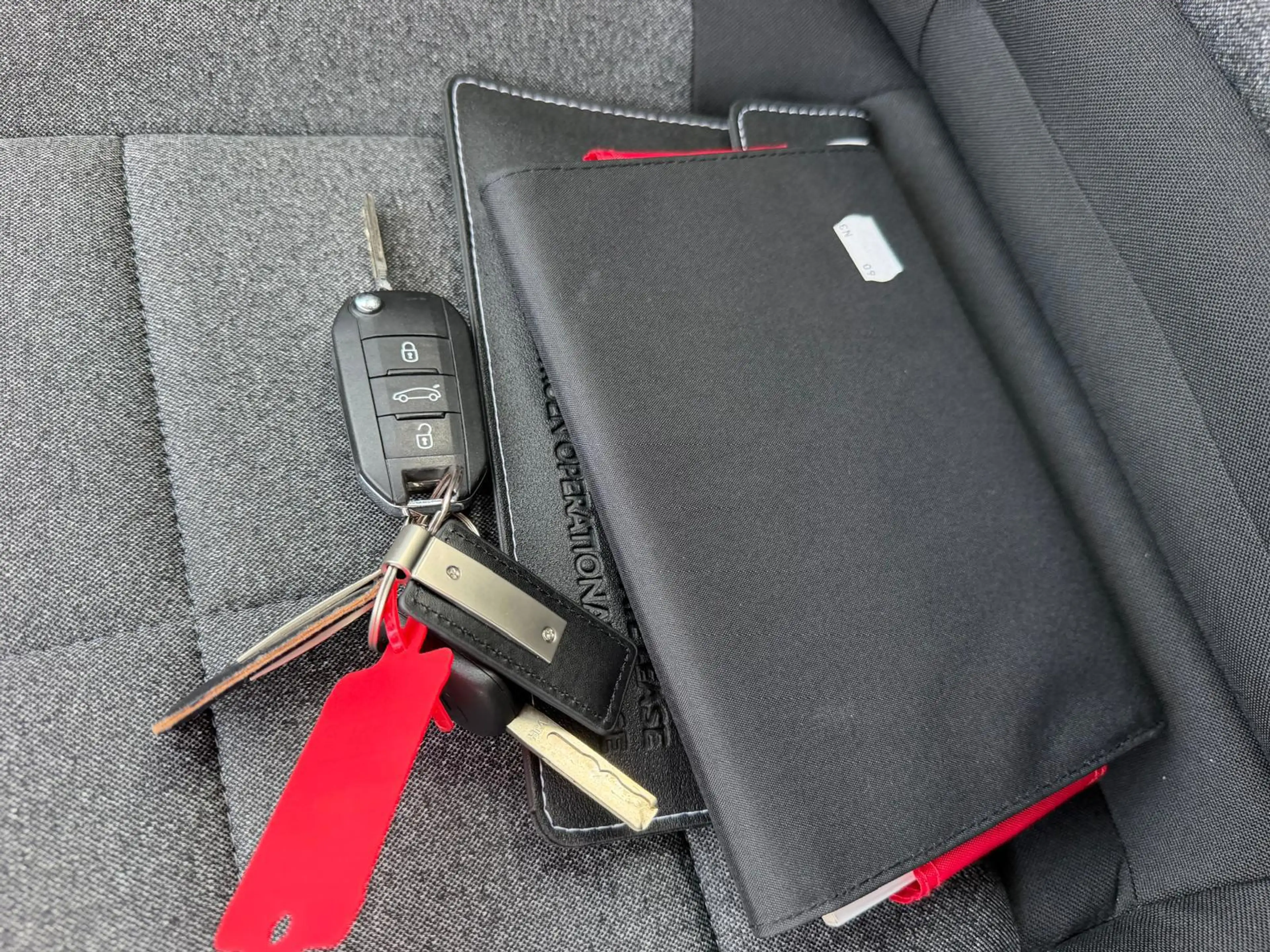 Citroen C4 Cactus 1.2 PureTech Feel-NL auto-Navi-Trekhaak- — photo 15