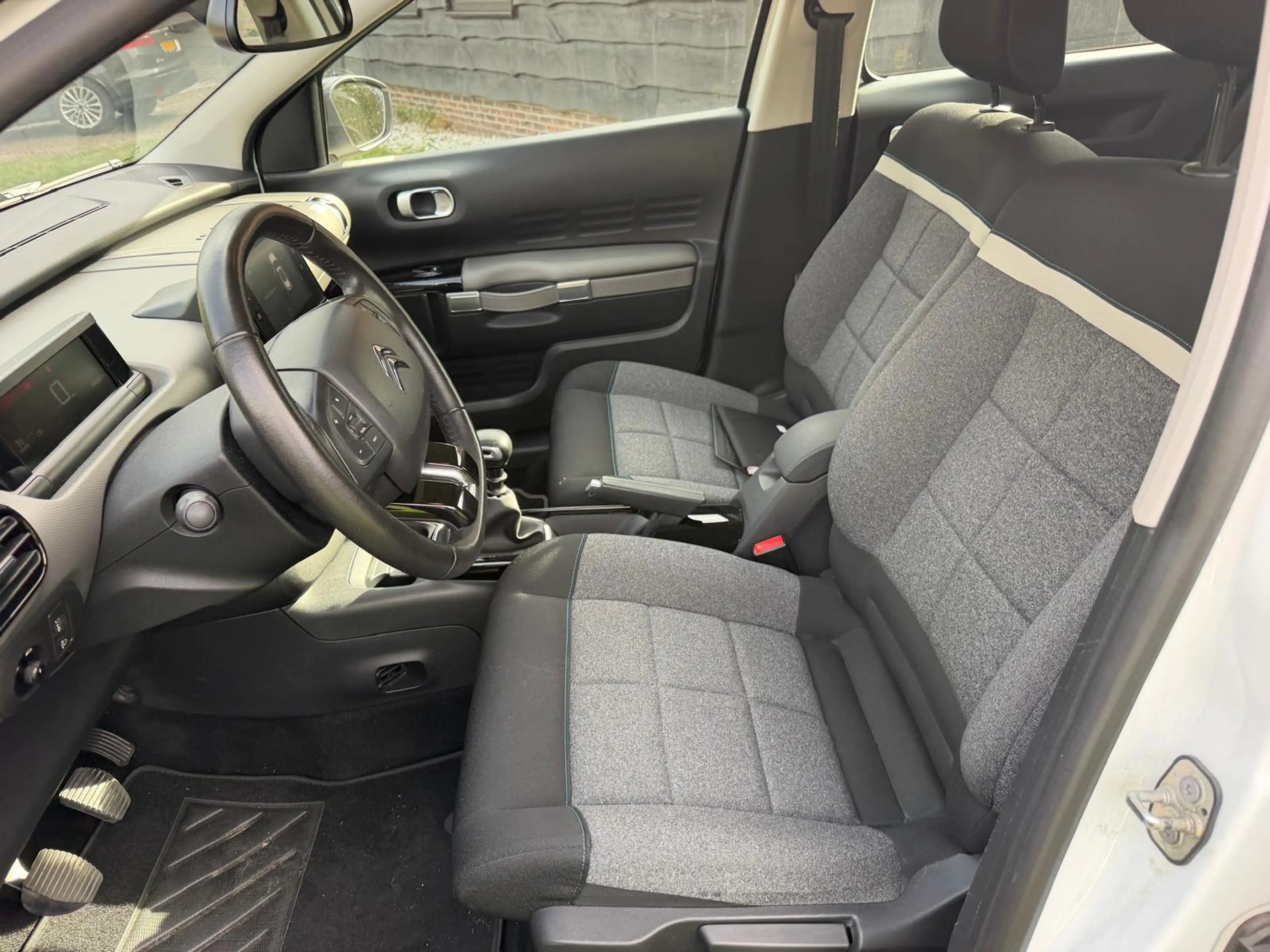 Citroen C4 Cactus 1.2 PureTech Feel-NL auto-Navi-Trekhaak- — photo 8