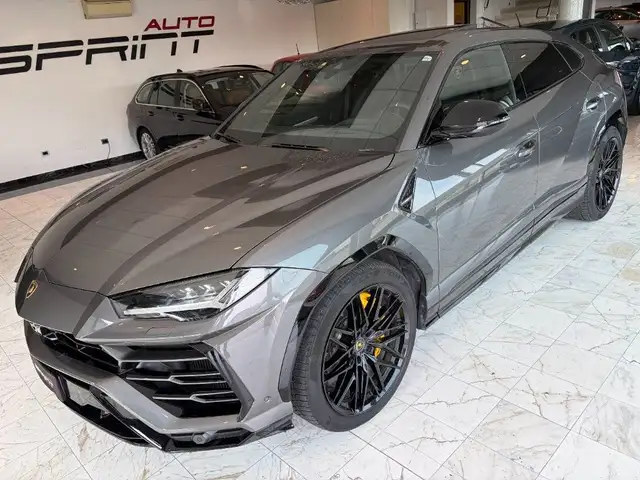 Lamborghini Urus 4.0 650CV