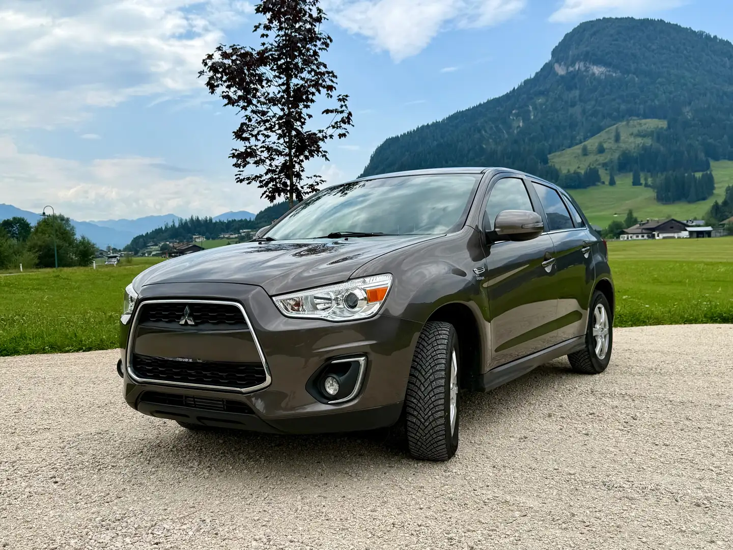 Mitsubishi ASX ASX 1,8 DI-D Intense Intense Braun - 2