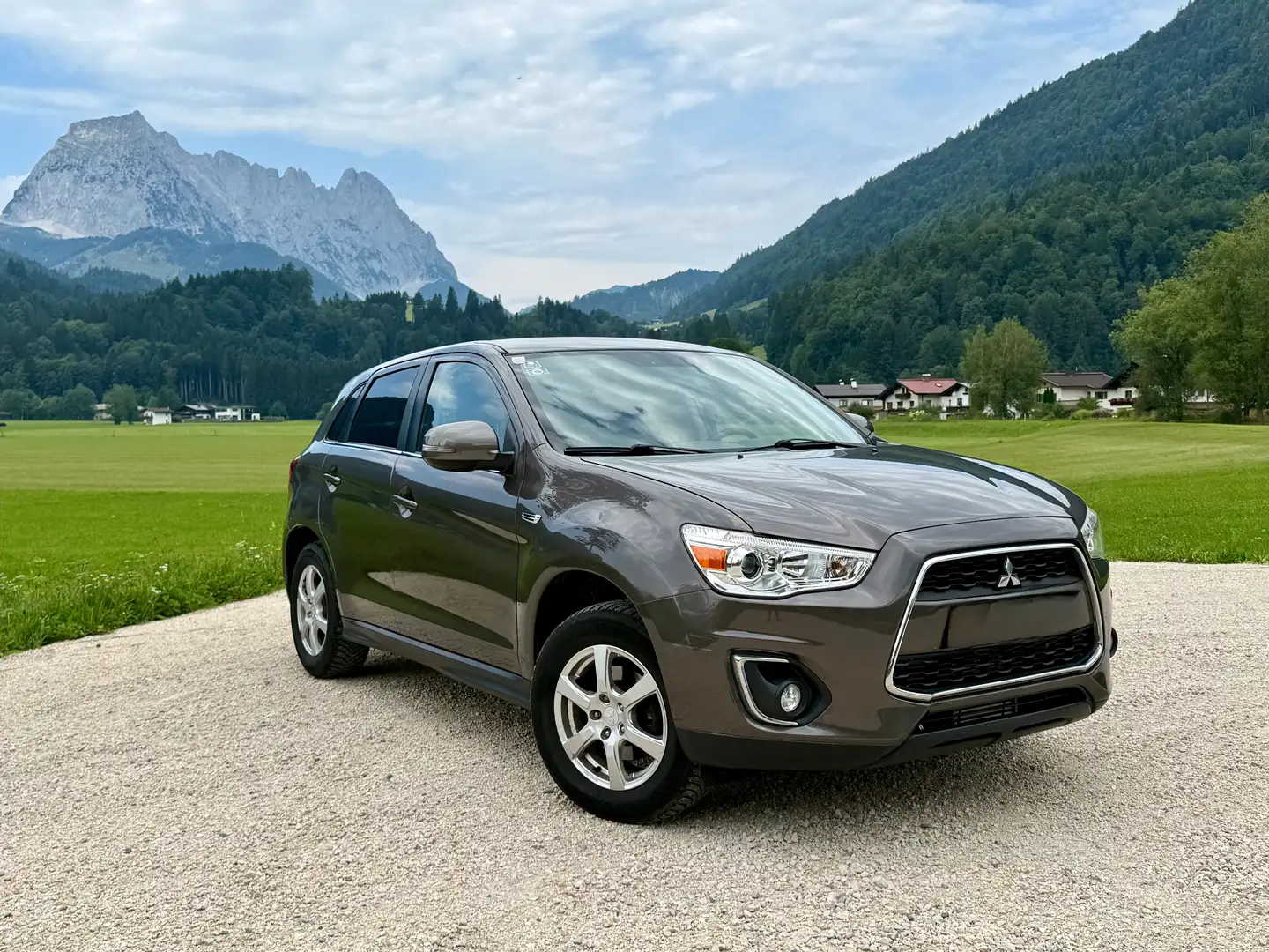 Mitsubishi ASX ASX 1,8 DI-D Intense Intense Braun - 1