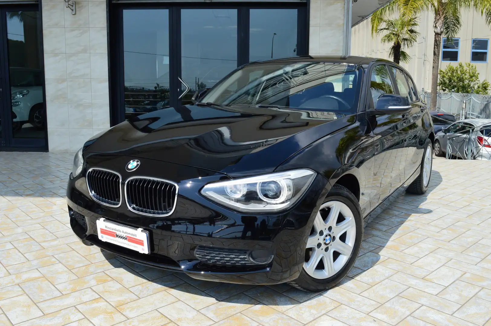 BMW 116 5p eff.dynamics Sport - Unico P./Italiana Nero - 1
