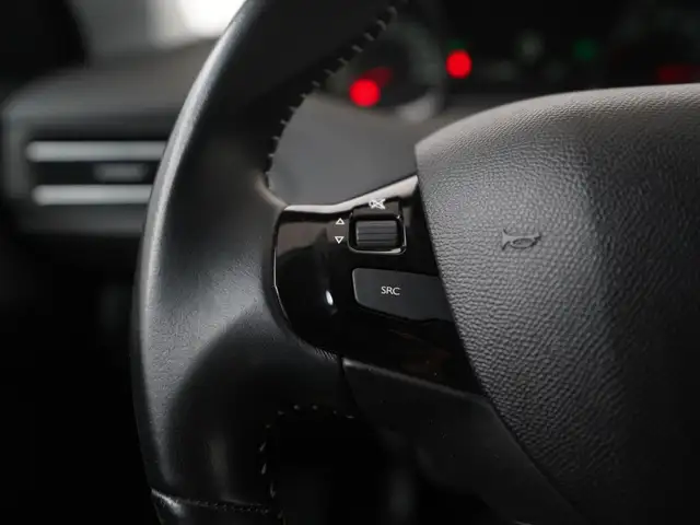 Peugeot 308 view 7