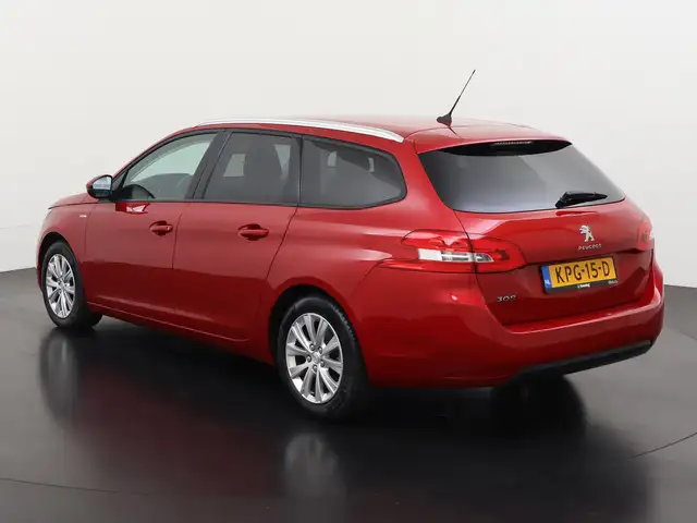 Peugeot 308 view 6