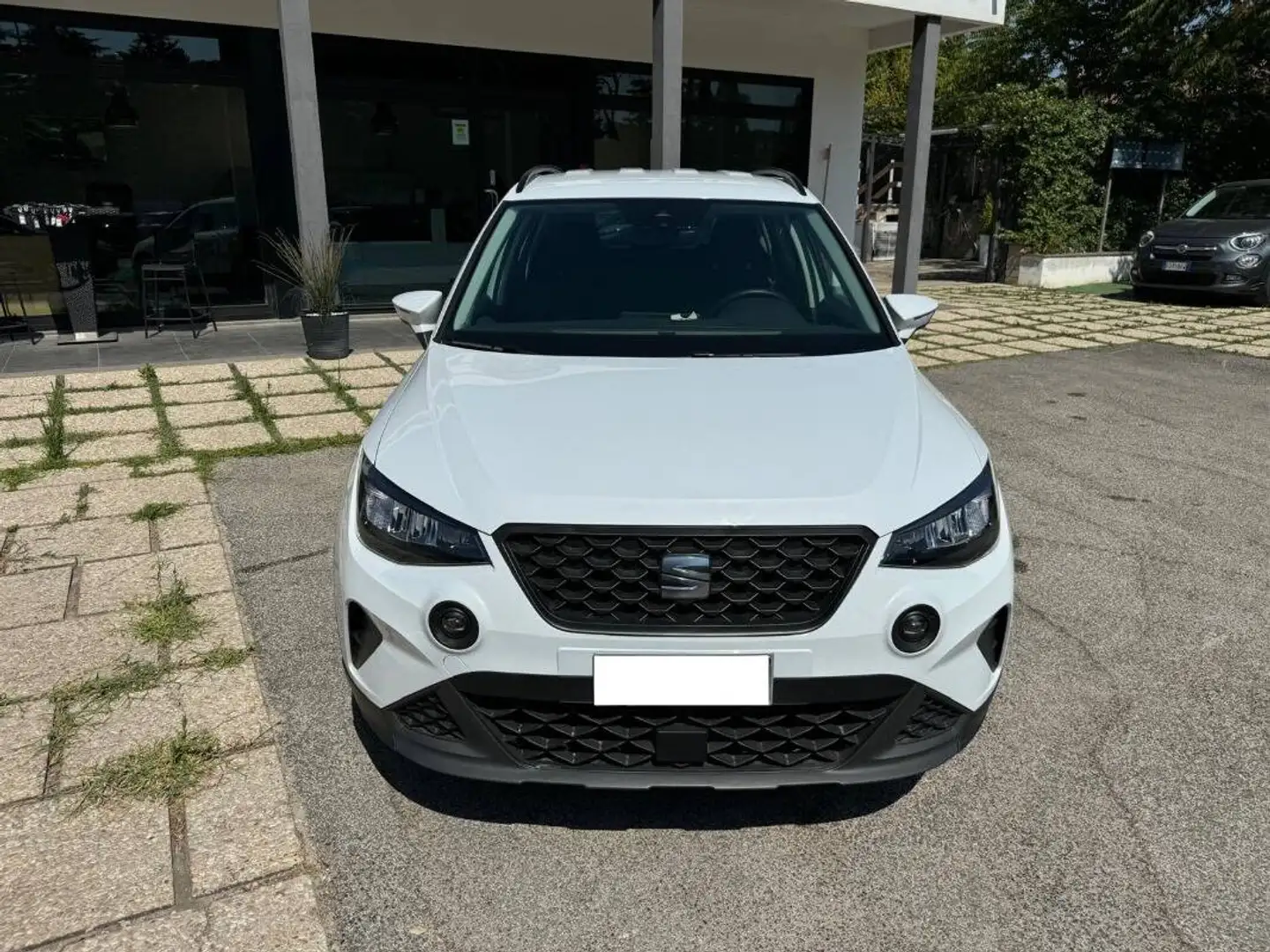 SEAT Arona 1.0 ecotsi Style 95cv Blanc - 2