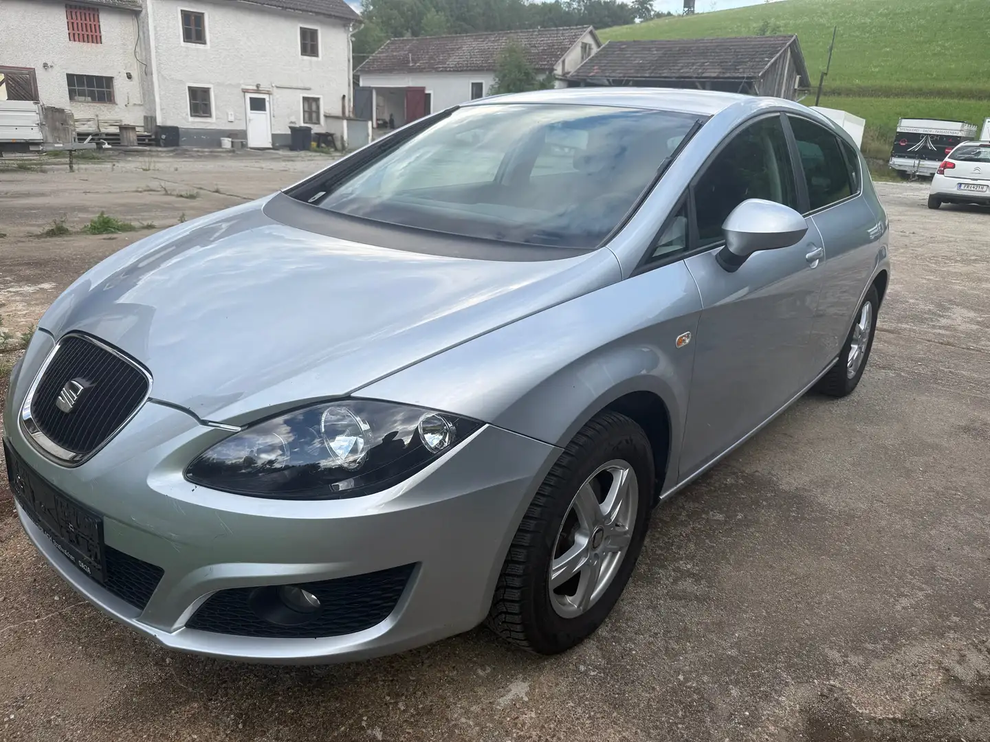SEAT Leon Leon 1,4 Plateado - 1
