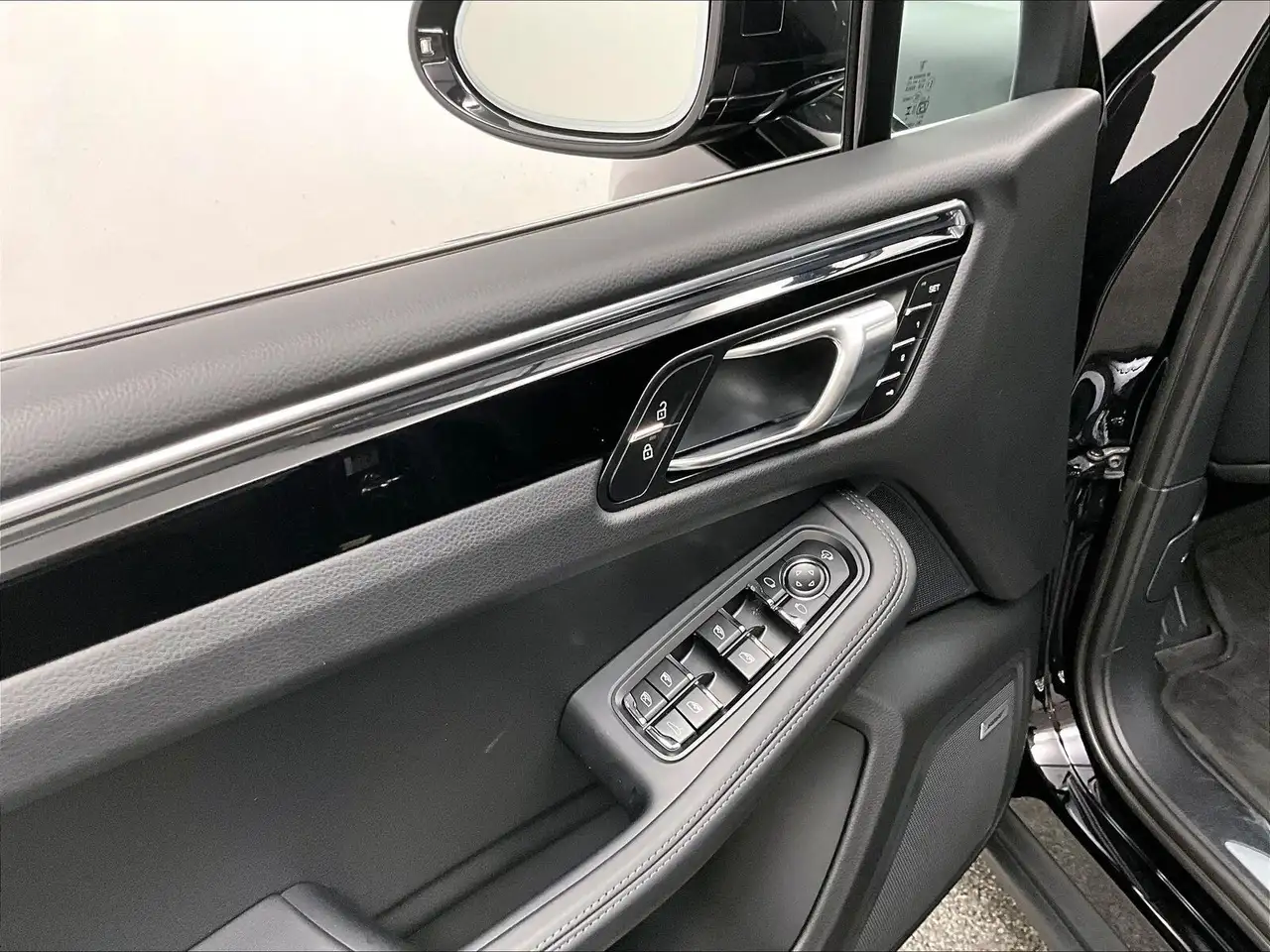 Porsche Macan снимка Porsche Macan
