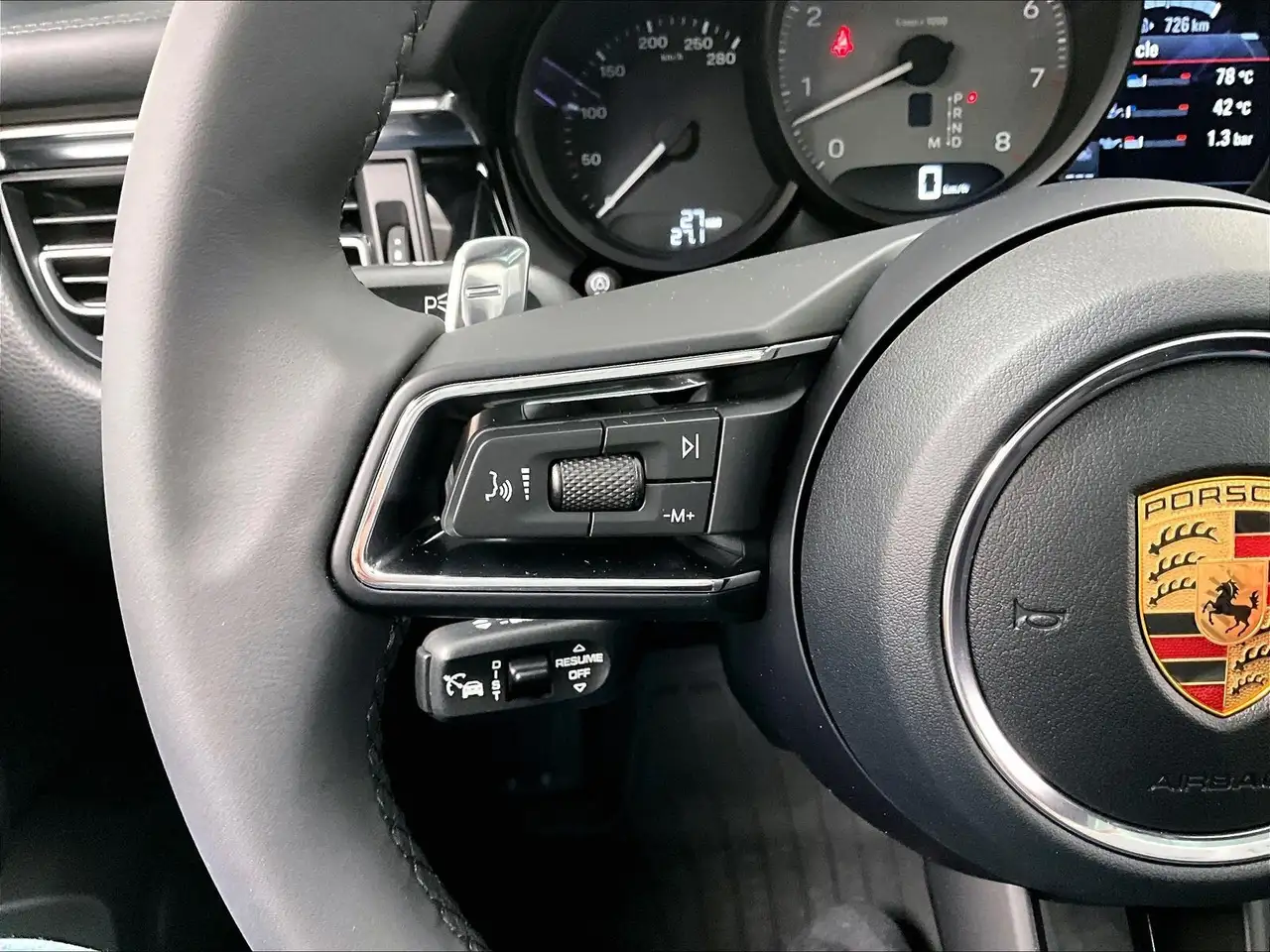 Porsche Macan снимка Porsche Macan