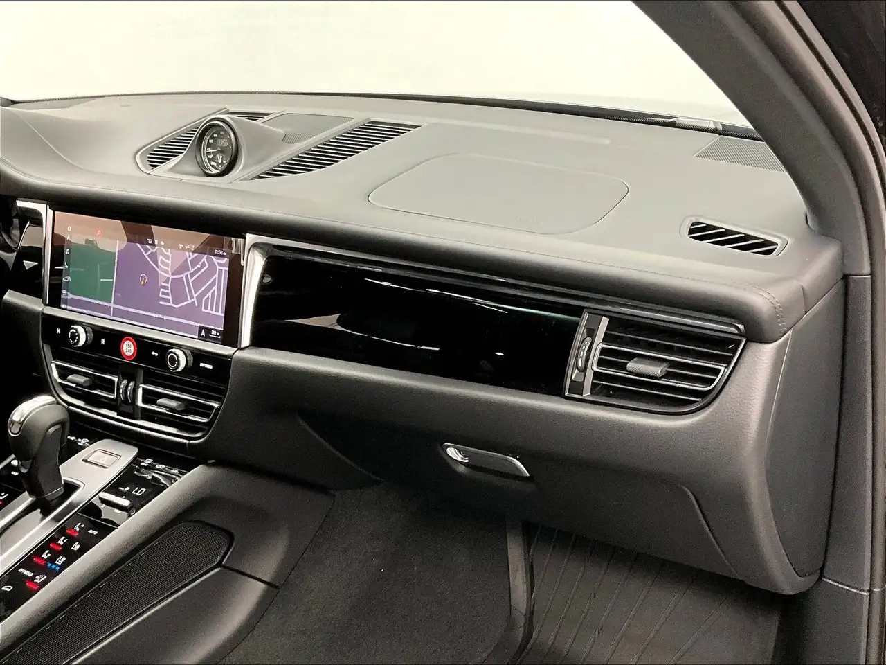 Porsche Macan снимка Porsche Macan