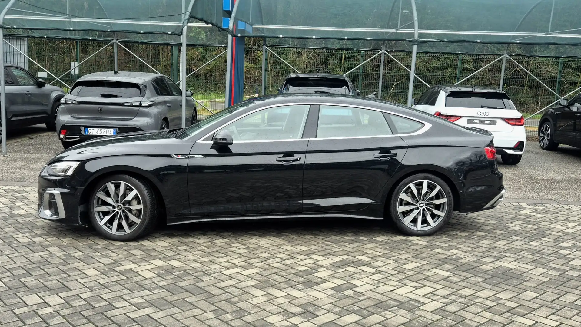 Audi A5 SPB 40 TDI quattro S tronic S line edition Schwarz - 2