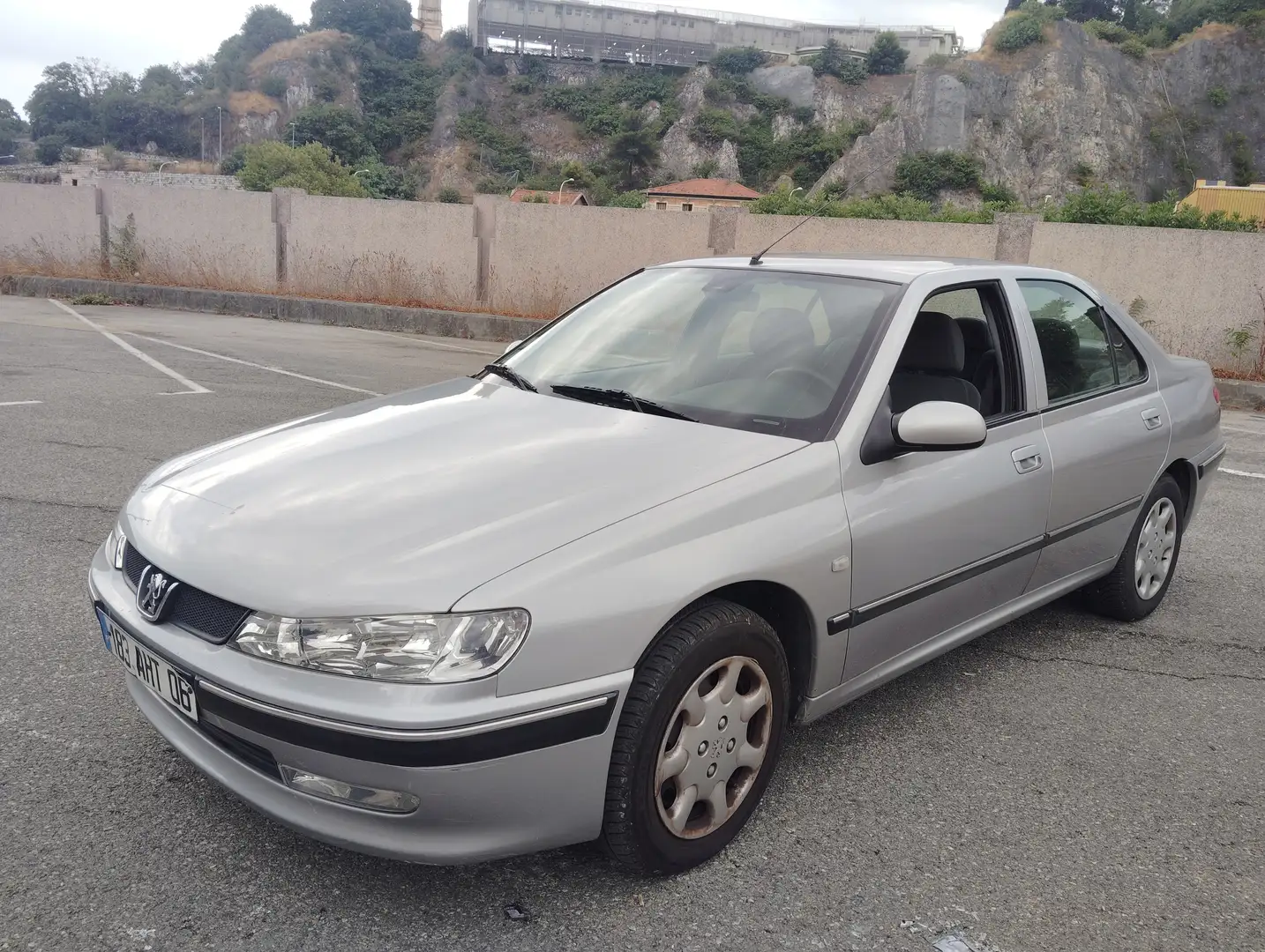 Peugeot 406 406 1.8e 16V Pack Stříbrná - 1