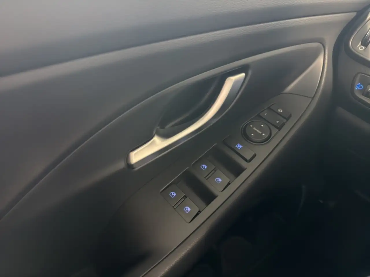 Hyundai i30 1.5 T-GDI ADVANTAGE PLUSPAKET PANO DIGI. COCKPIT C 15