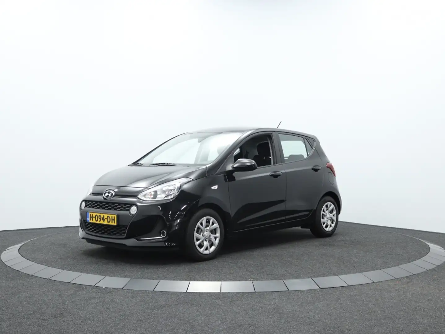 Hyundai i10 1.0i Comfort | Cruise control | Airco | Bluetooth Schwarz - 2