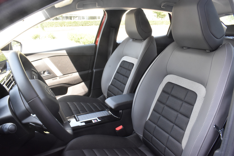 Citroen C4 Hybrid 136 DCS-6 Business Navigatie | Airco | Came — photo 2