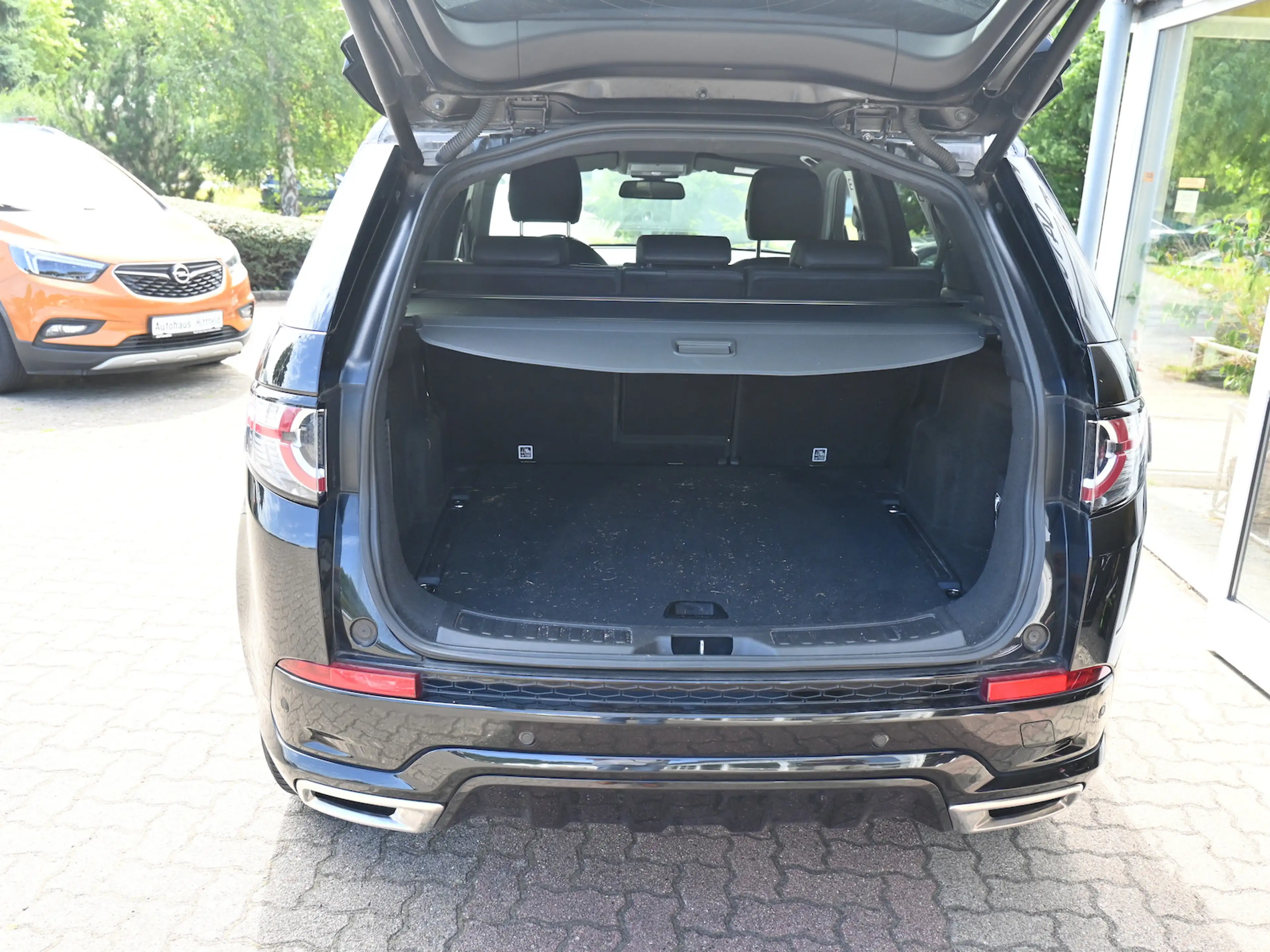 Land Rover Discovery Sport HSE Aut Pano Navi Leder 1.Hand — photo 8