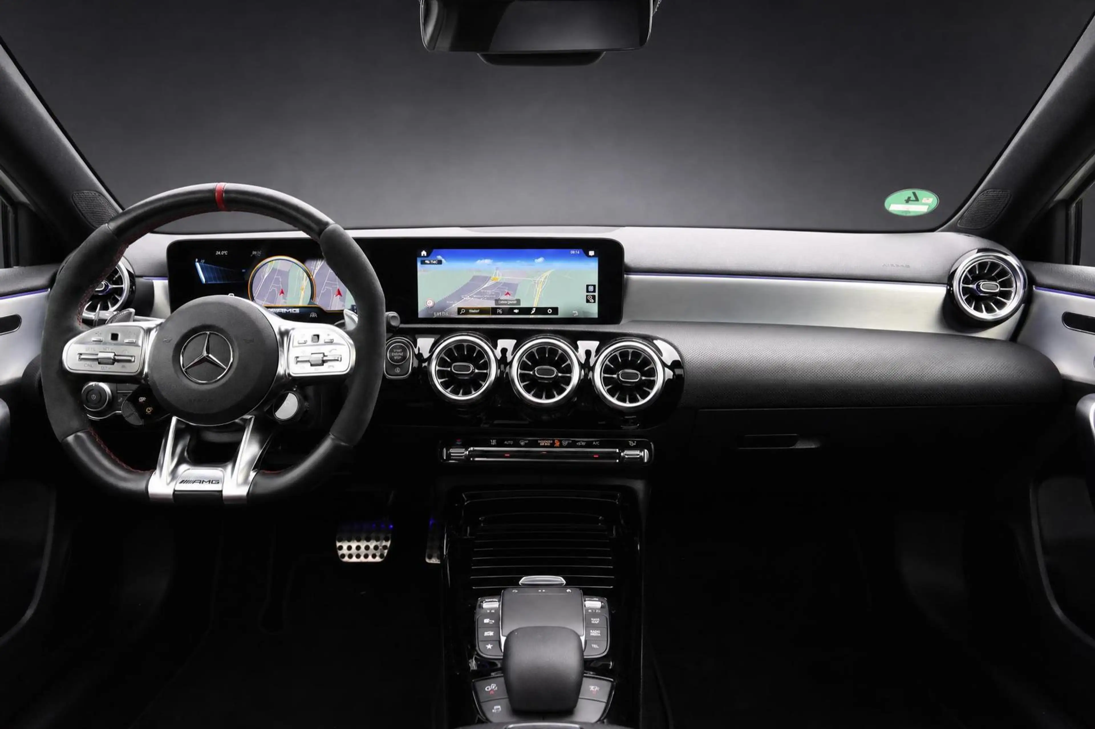 Mercedes-Benz A 45 AMG S AERO-PAKET*PERFORMANCE SITZ*PANO*DIST — photo 14