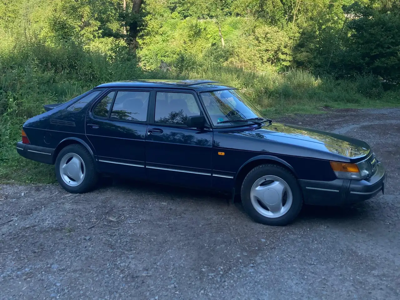 Saab 900i, foto 3