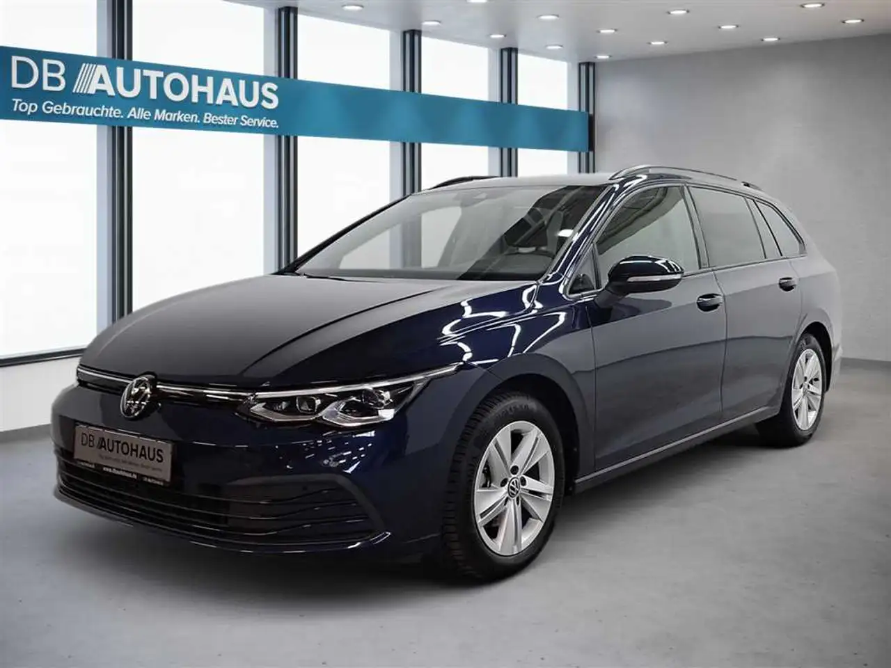 Volkswagen Golf Life 1.5 eTSI DSG — миниатюра 1