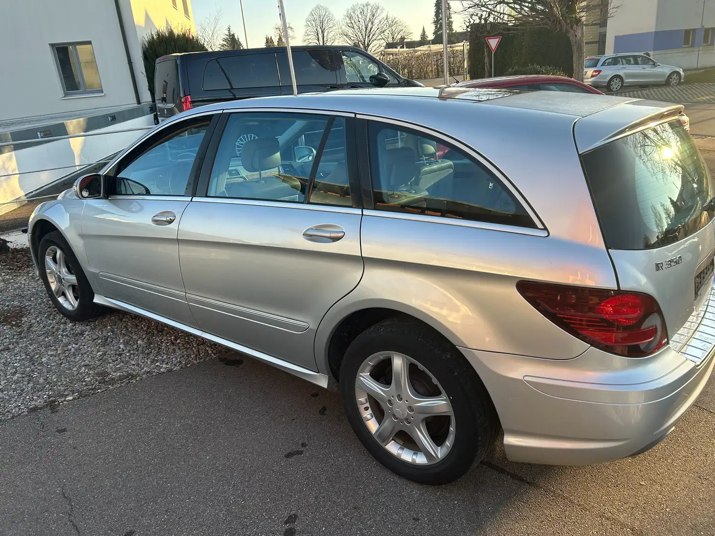 Mercedes-Benz R 350 4Matic 7G-TRONIC L Gris - 2