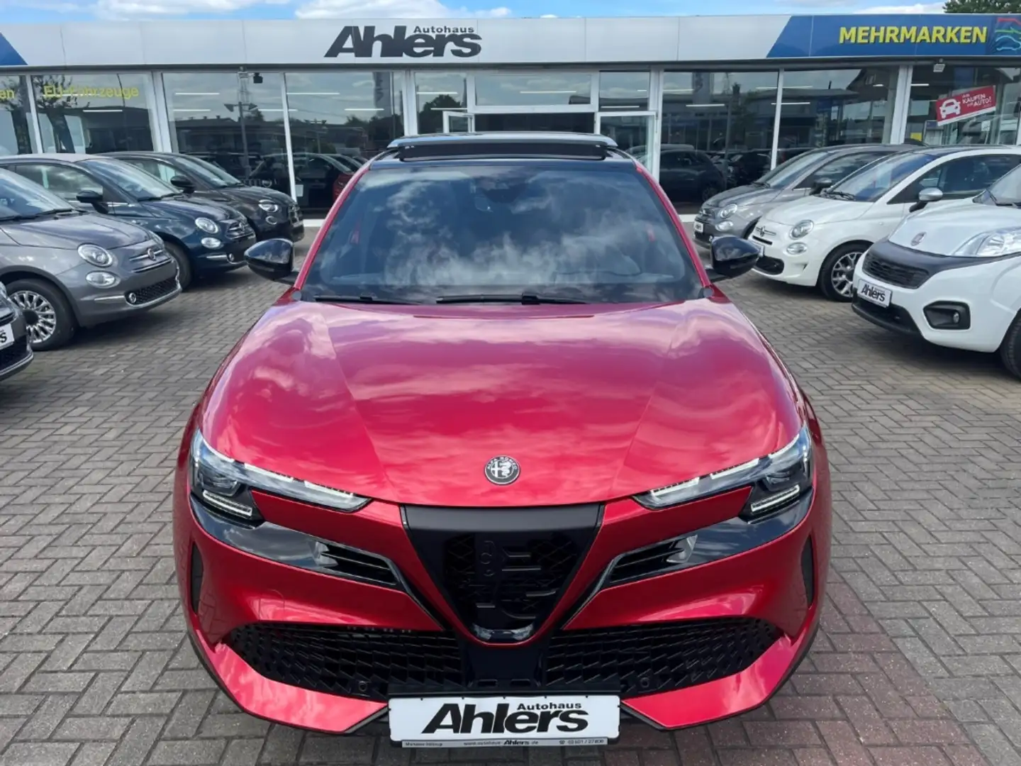 Alfa Romeo Junior Ibrida SPECIALE+SCHIEBEDACH+NAVI+ELSITZE+ELHECK+ Червоний - 2