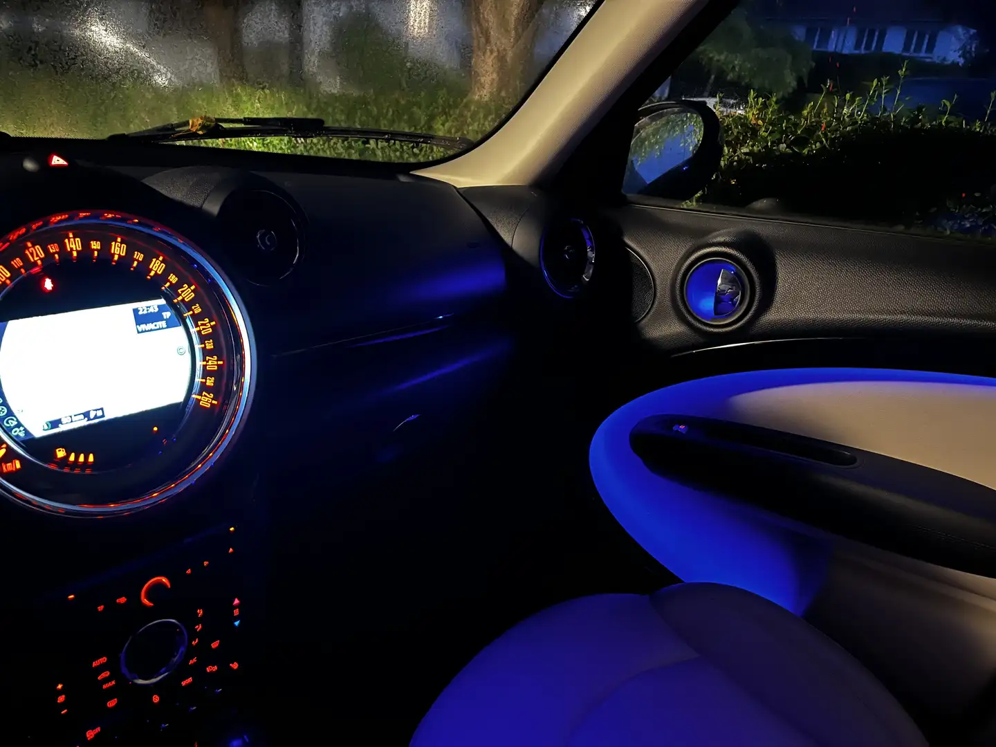 MINI Cooper D Countryman 2.0 DA  BOITE AUTO/CUIR/NAVI/PANO - 2