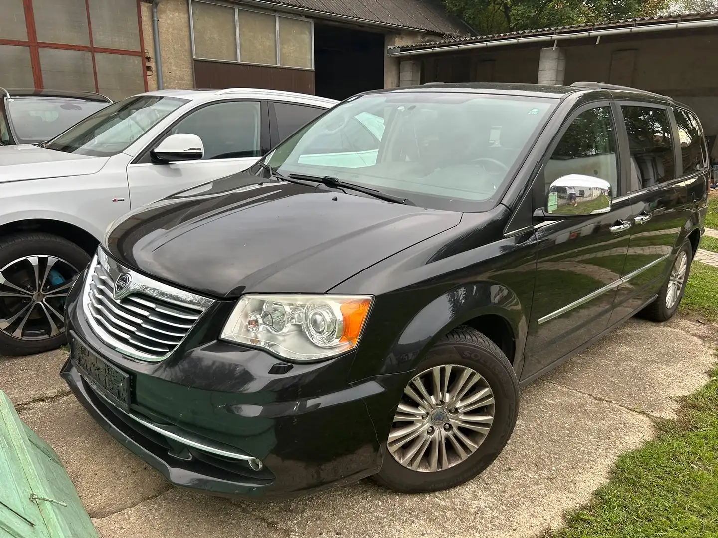 Lancia Voyager 2.8 Multijet 16v Platinum - 2