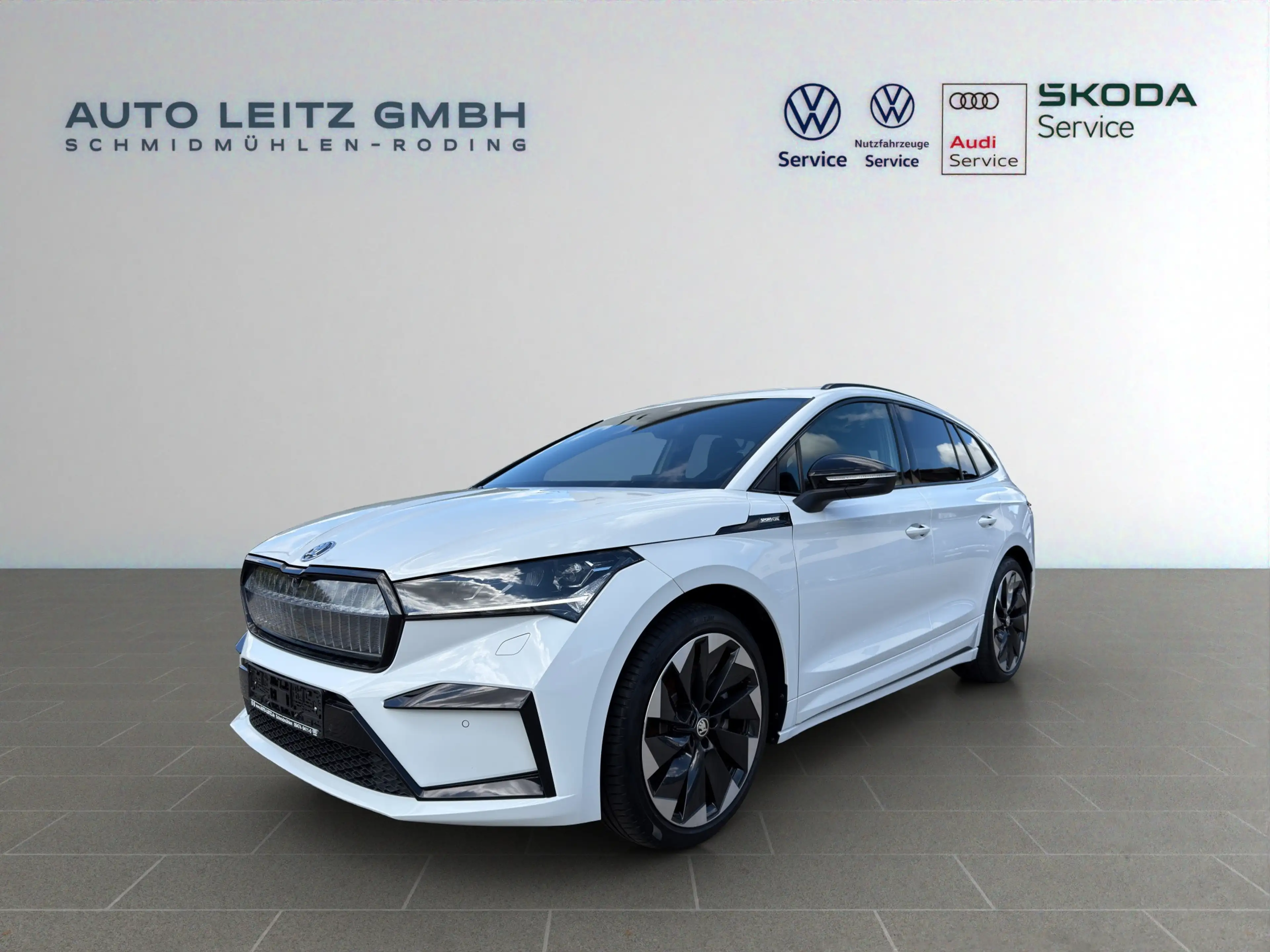 Skoda Enyaq 80 X Sportline AHK ACC Mtrx LM21 HUD 360