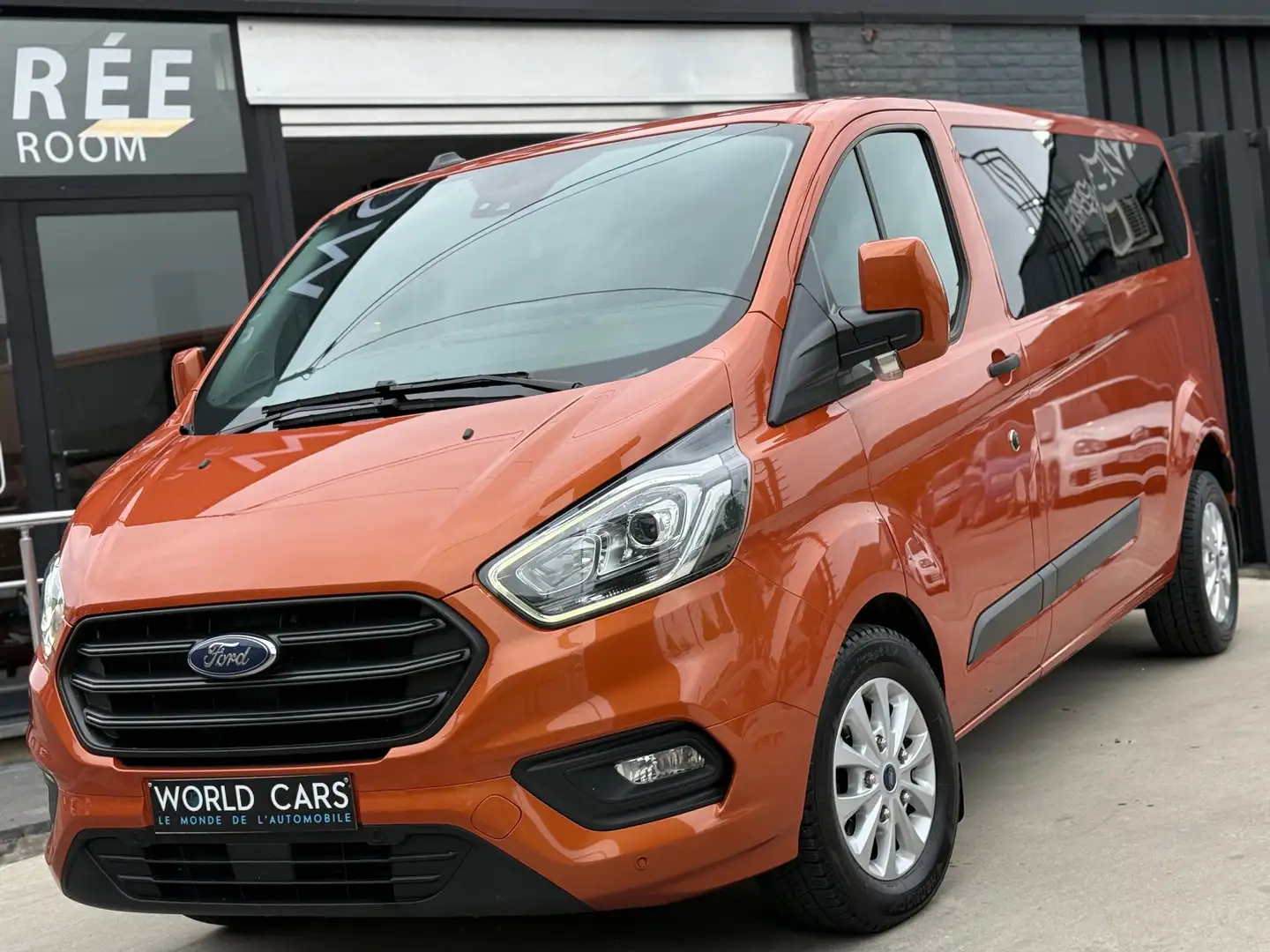 Ford Transit Custom 2.0 TDCi L2H1 9PLACES / CAMERA/ LINE ASS./ FULL OP Portocaliu - 1