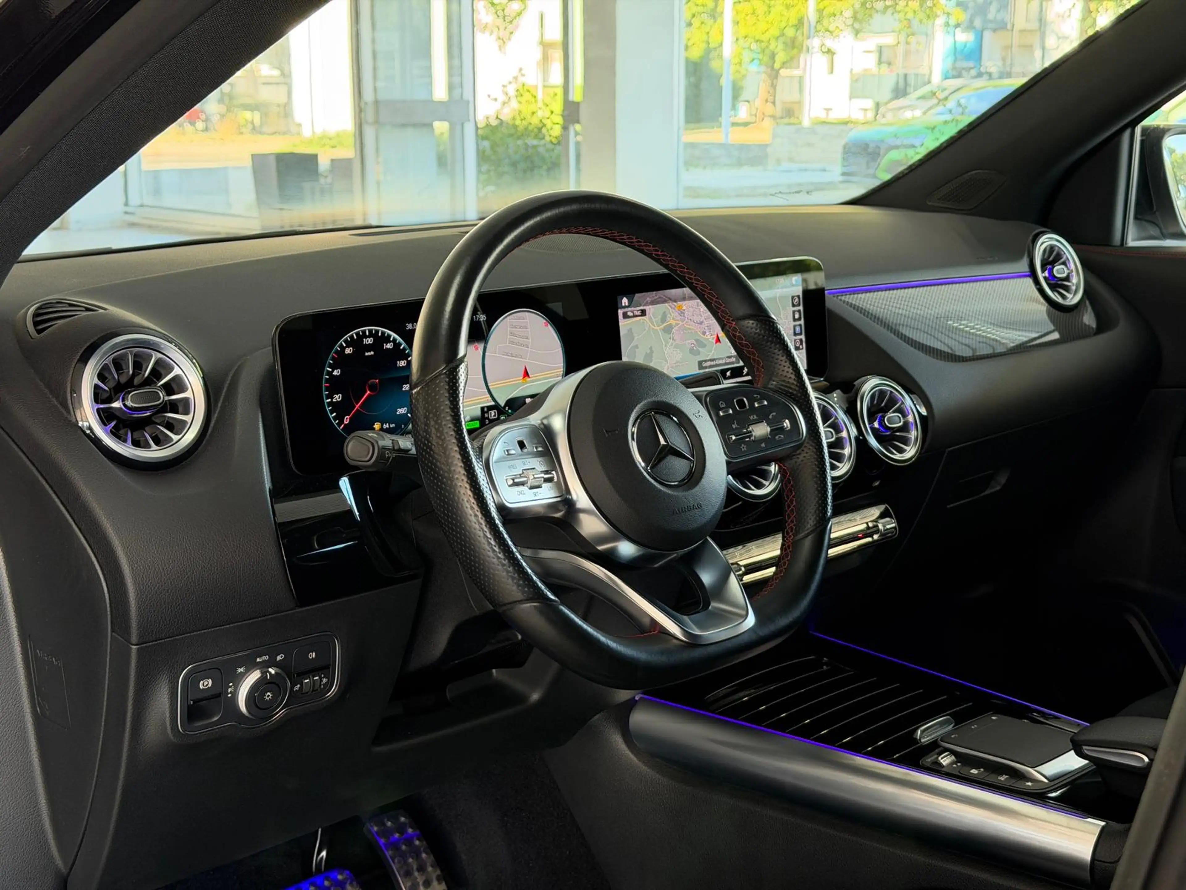 Mercedes-Benz GLA 250 e 3x AMG SPORT*MBUX*WIDE*KEY*STNDH*360°K — photo 13