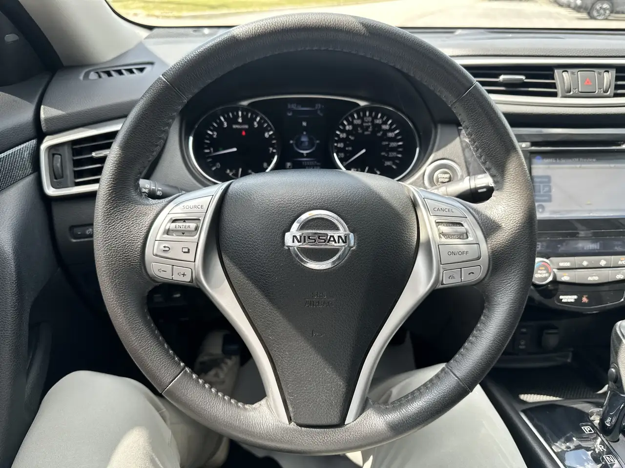 Nissan Rogue fotografie Nissan Rogue