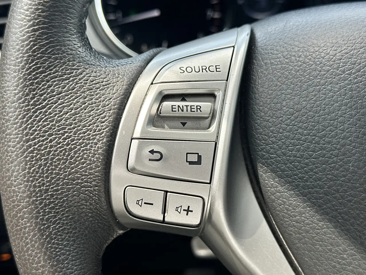 Nissan Rogue fotografie Nissan Rogue