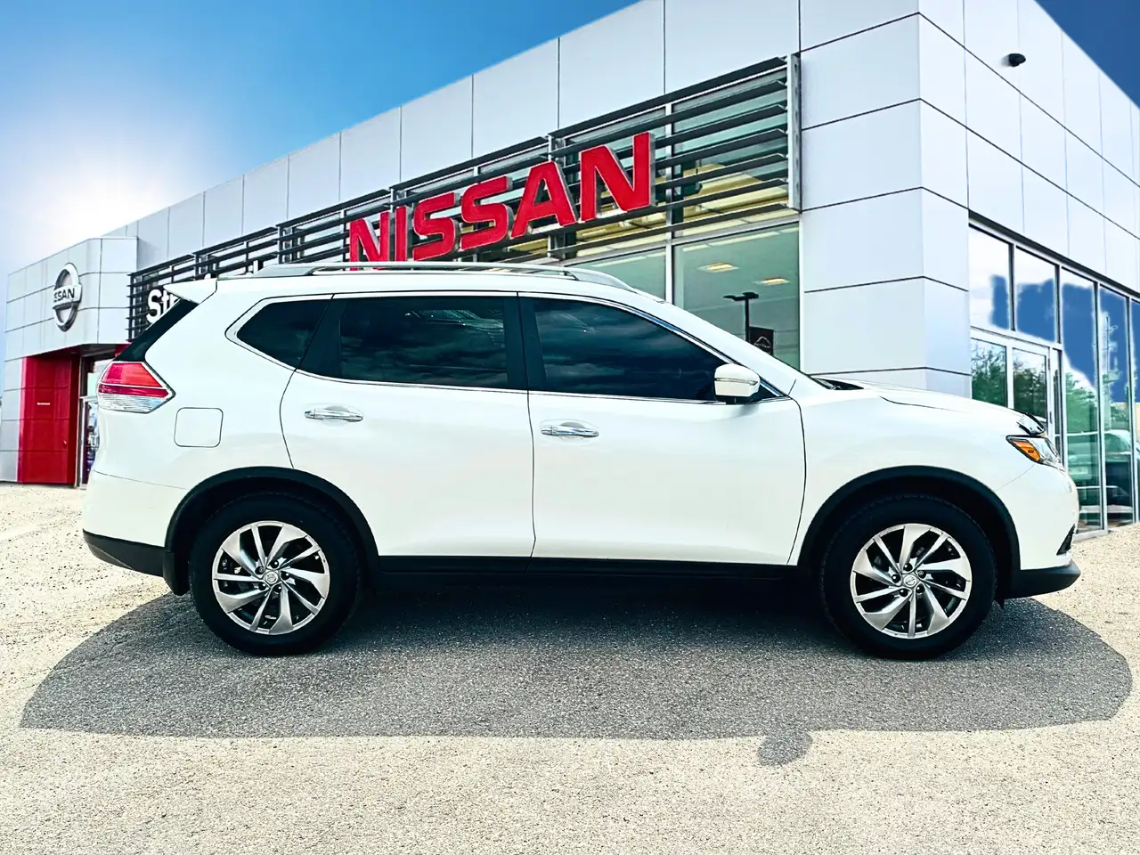 Nissan Rogue fotografie Nissan Rogue