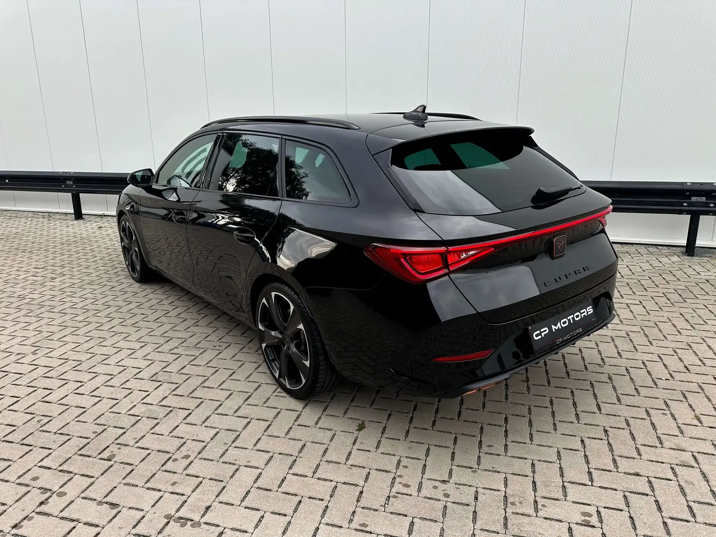 CUPRA Leon SPORTSTOURER  VZ 245 PK  PLUG-IN HYBRIDE  TOP Nero - 2