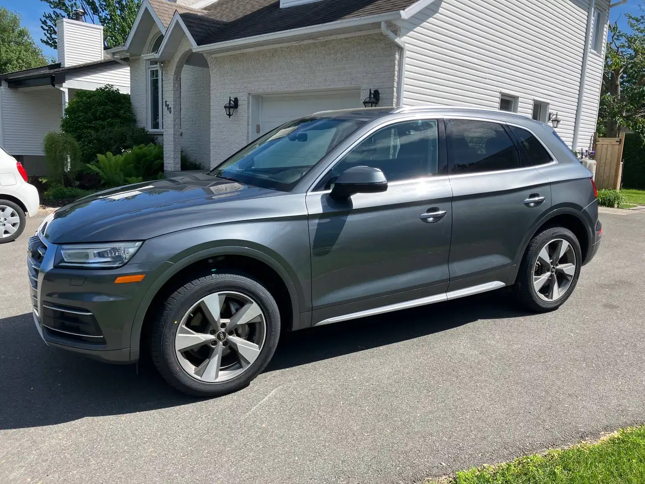 Audi Q5 снимка Audi Q5