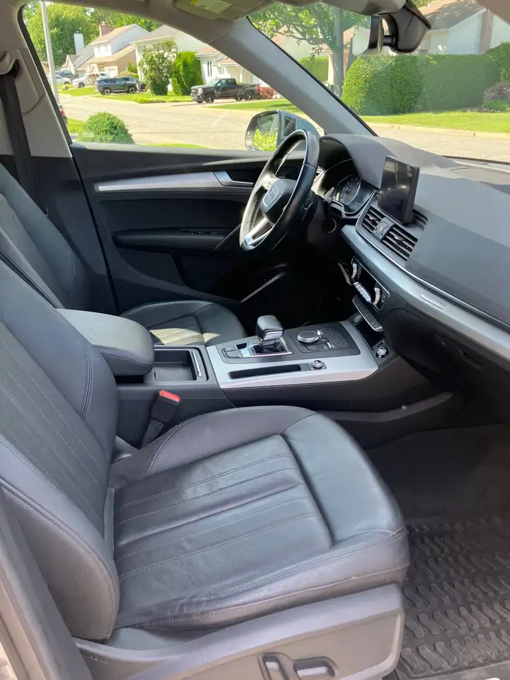 Audi Q5 снимка Audi Q5