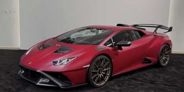 Huracan STO