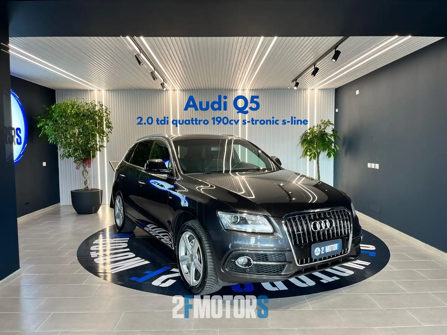 Audi Q5 2.0 tdi quattro 190cv s-tronic s-line Grau - 1