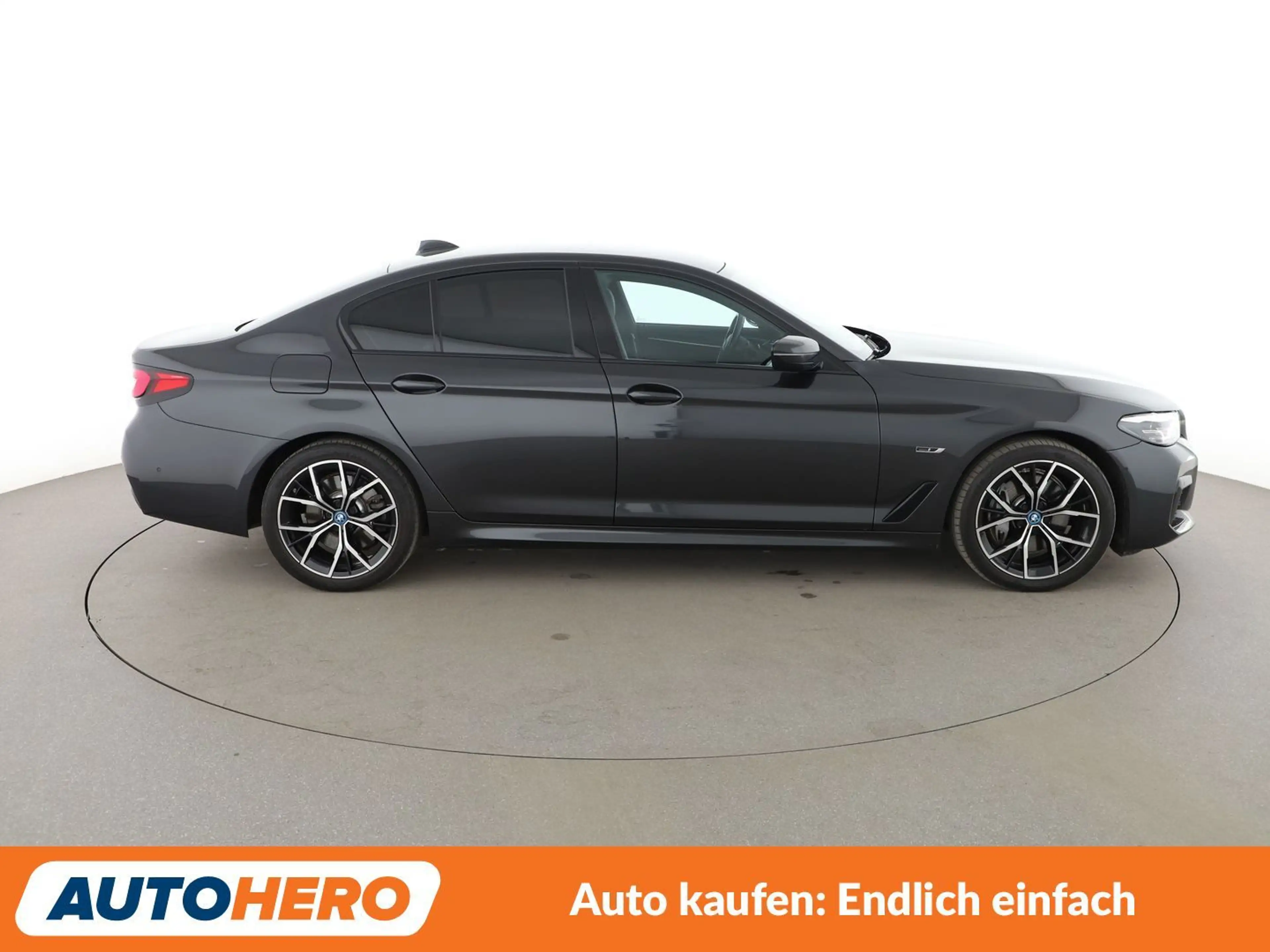 BMW 545 545e xDrive M Sport Aut.*NAVI*LED*ACC*CAM*SHZ*AHK* — photo 7