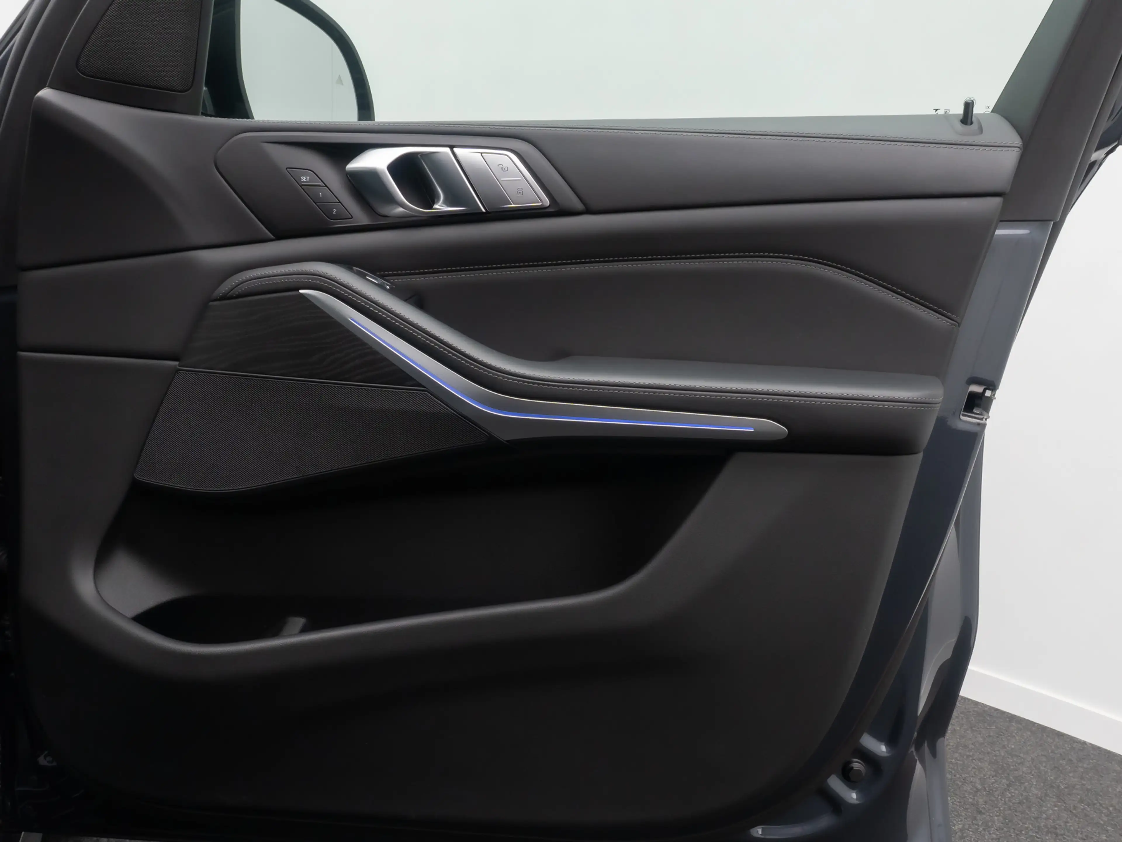BMW X7 MSport NightVis 360°Laser SkyLounge 22 — photo 32