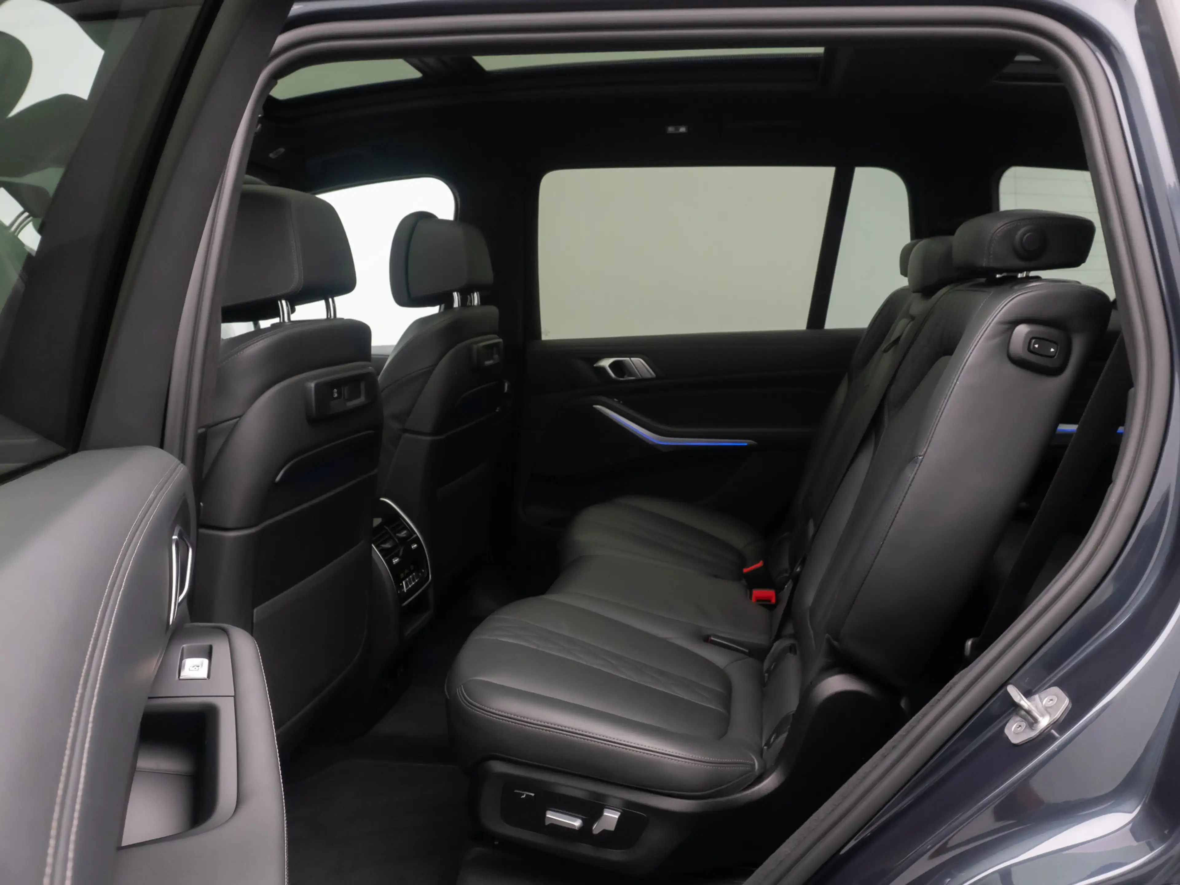 BMW X7 MSport NightVis 360°Laser SkyLounge 22 — photo 25