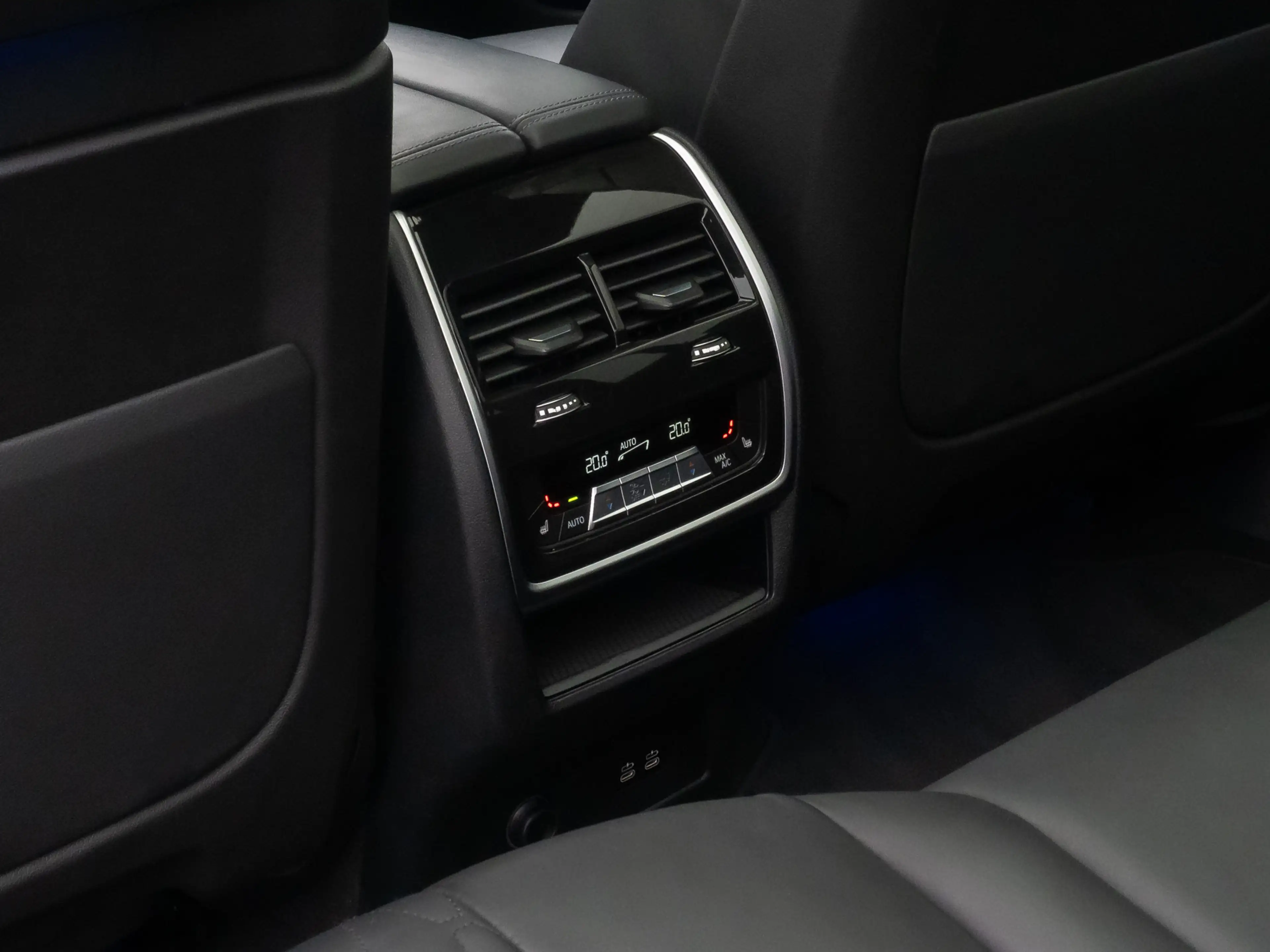 BMW X7 MSport NightVis 360°Laser SkyLounge 22 — photo 29