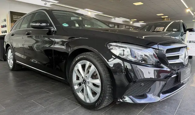 Mercedes-Benz C 180 1.6 156PS Avantgarde Pano Dach Navi Anhäng